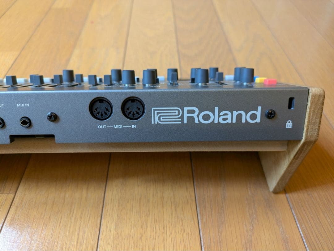 Roland シンセサイザー　音源モジュール　JX-08