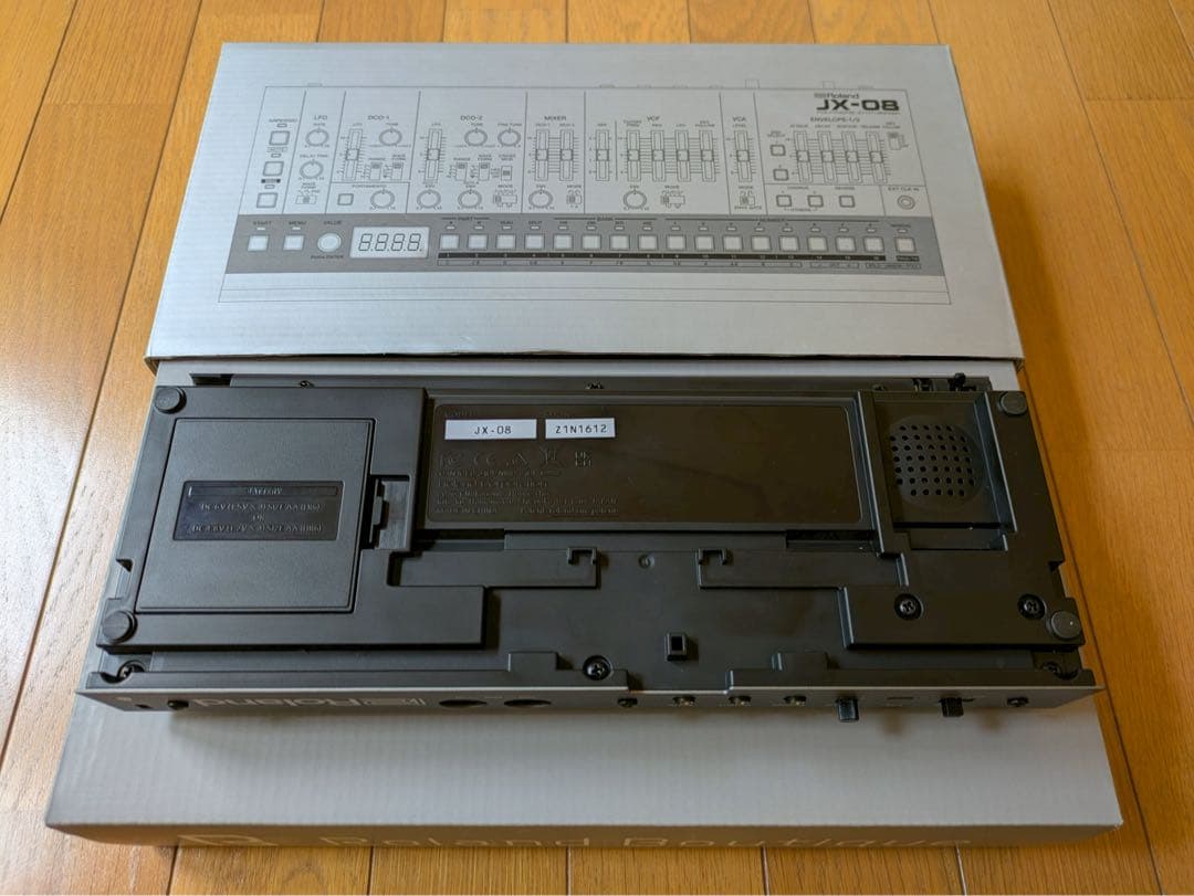 Roland シンセサイザー　音源モジュール　JX-08