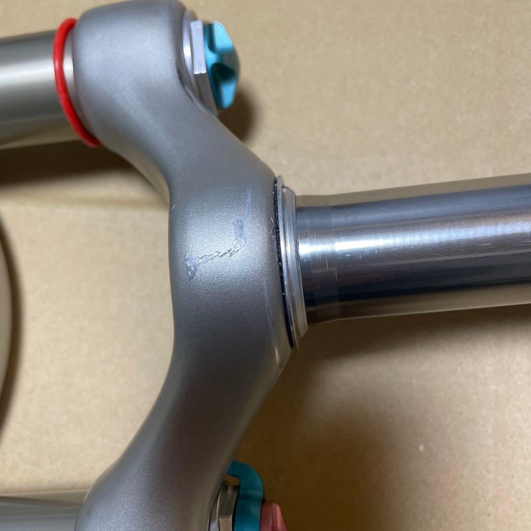 FOX 26インチサスペンションフォーク　F100RL