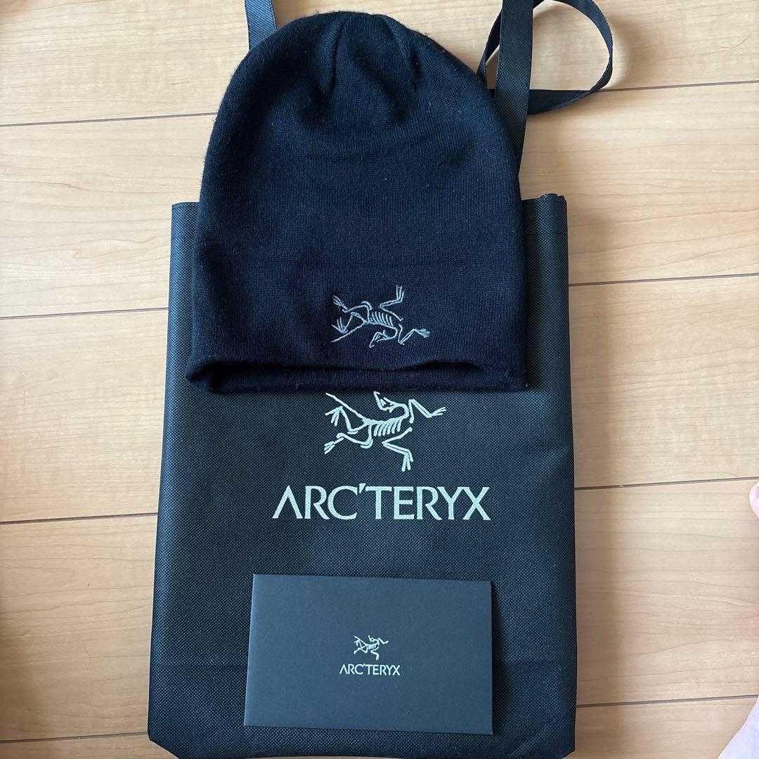 ARC'TERYX ブラックニット帽 25AW