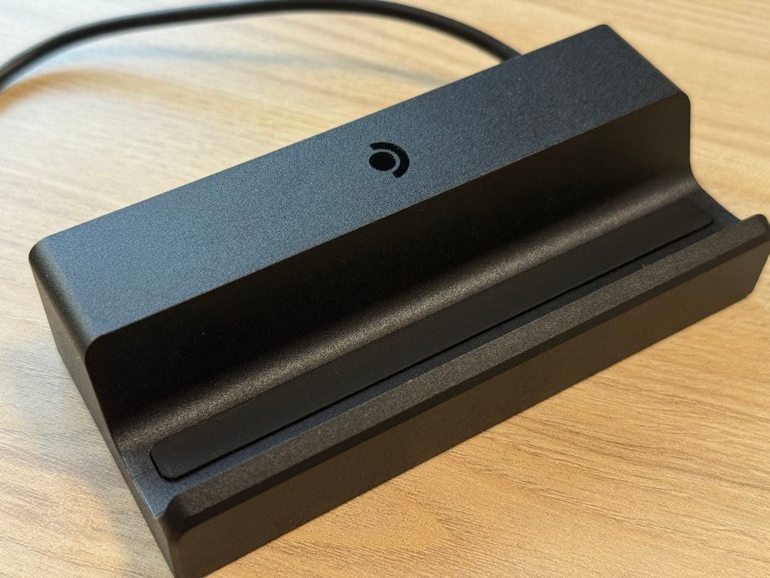 新品同様Steam Deck Dock 純正 Valve スチームデック ドック