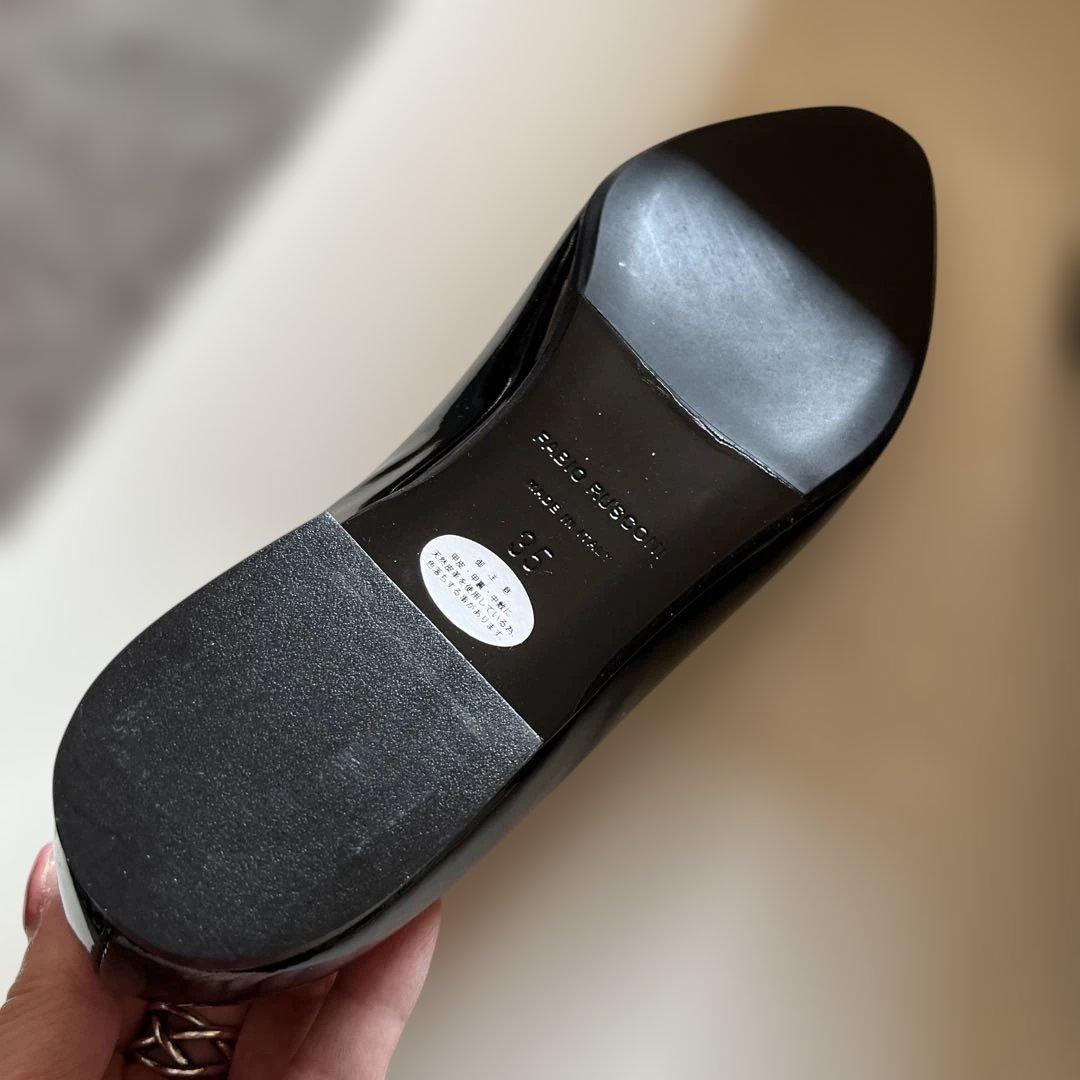 FABIUS RUSCONI ブラック エナメルフラットシューズ