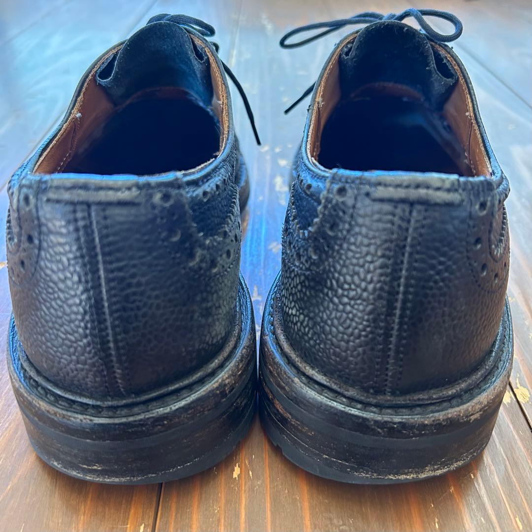 トリッカーズ×ネペンテス アシンメトリーウイングチップ 黒 ガーメンツ