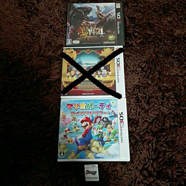 3DS(ブルー)、充電器、3DSのカセット3種