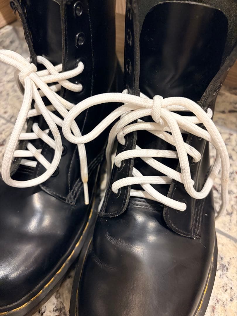 ⚠️2/7.8限定お値下げ中⚠️【美品】Dr.Martens1460 8ホールブーツ