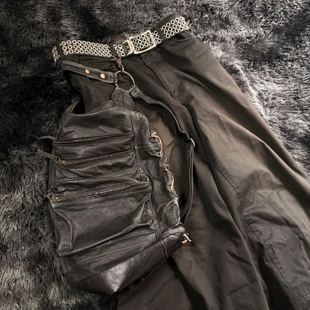 リュク ギミック 多重ジップ ダーク ブラック