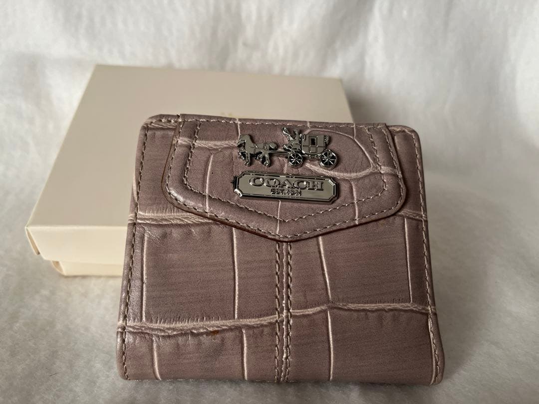 【新品未使用】COACH 二つ折り財布
