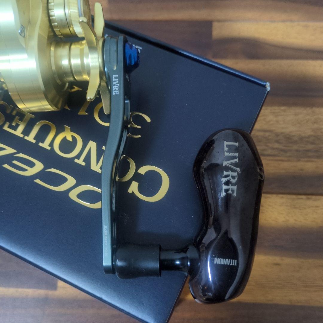 デッッキーSHIMANO OCEA CONQUEST 301XG ゴールド
