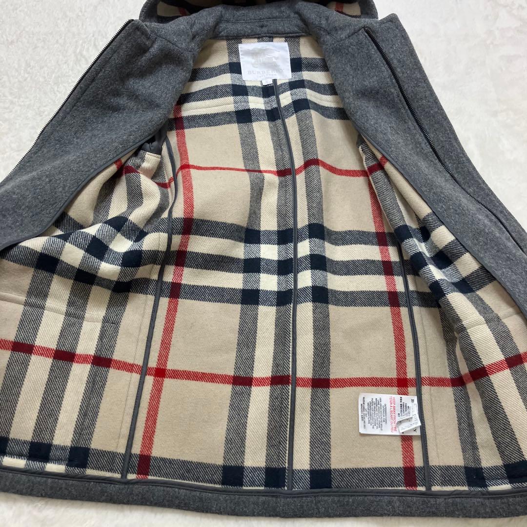 近年タグ✨美品✨バーバリーチルドレン ダッフルコート メガチェック 140