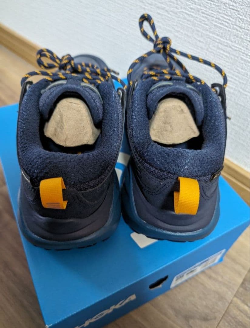 HOKA 　ホカオネオネ　レディース　スニーカー　登山　トレッキング