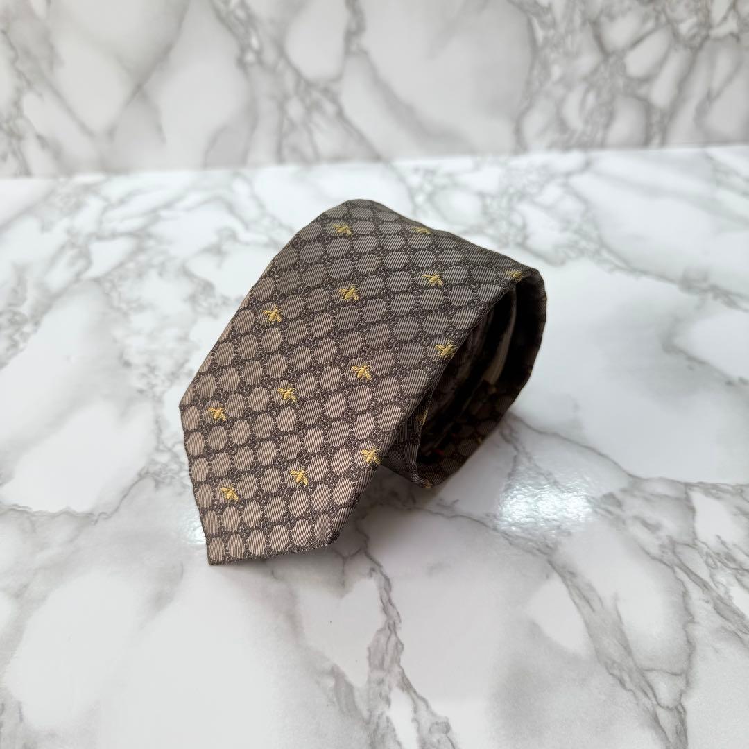 ✨美品✨ 近年モデル GUCCI ネクタイ シルク100% GG柄 蜂 金色