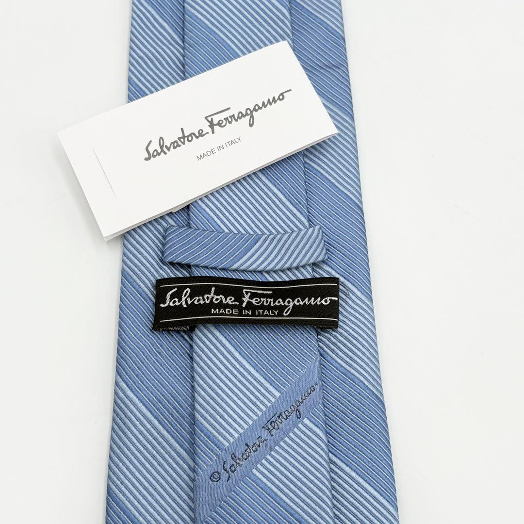【未使用タグ付】フェラガモ ネクタイ リブジャカード織 ストライプ ブルー