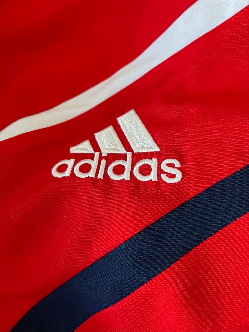 アディダス　バイエルンミュンヘン　トラックジャケット　ウィンドブレイカー　XL