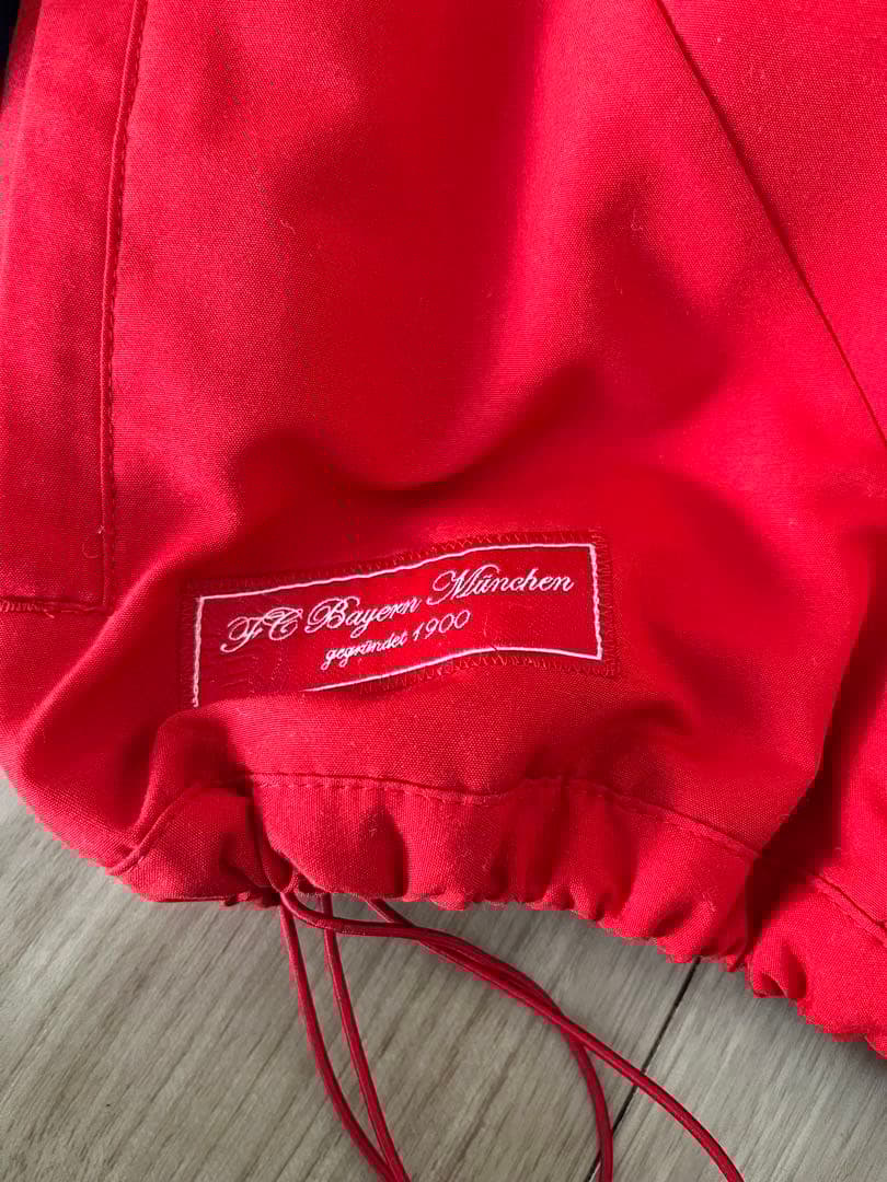 アディダス　バイエルンミュンヘン　トラックジャケット　ウィンドブレイカー　XL