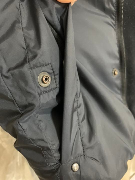 リバーシブルダウンベスト