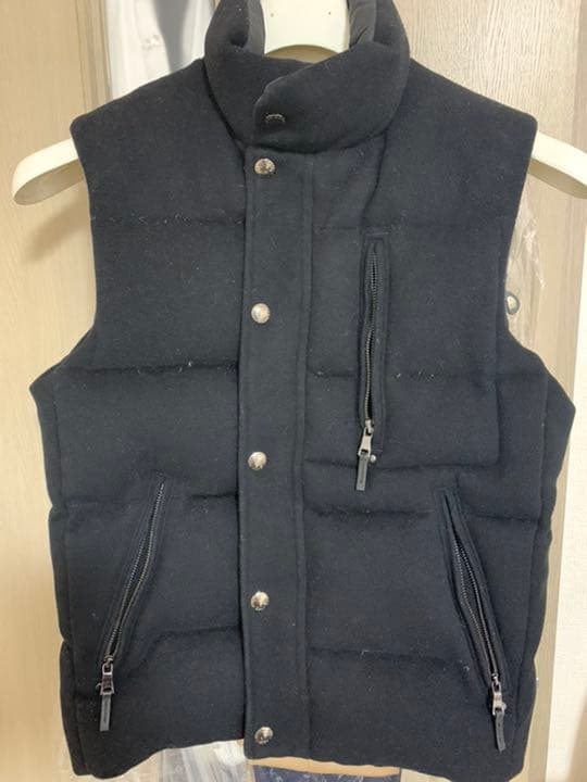 リバーシブルダウンベスト