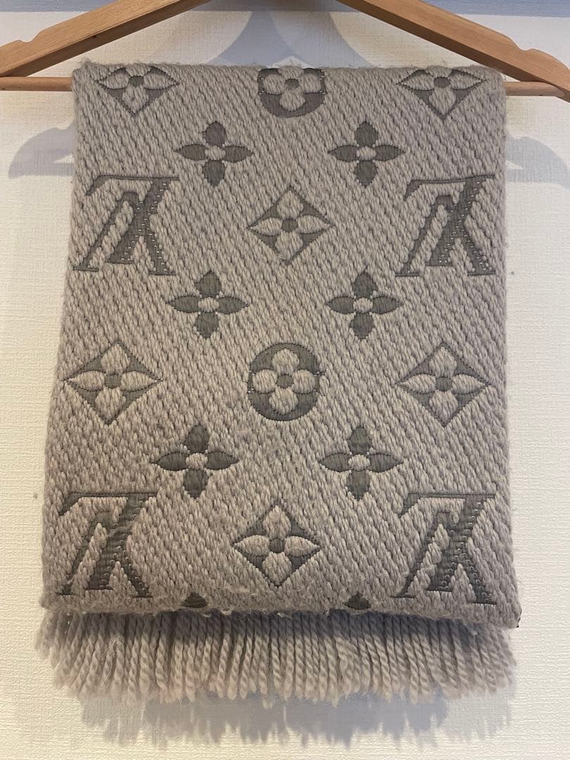 Louis Vuittonエシャルプロゴマニア