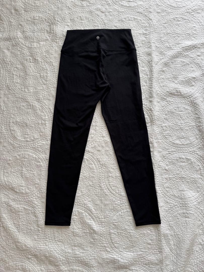 ラバ　LAVA ヨガウェアセット（タンクトップ・レギンス・マット・ラグ・バッグ）