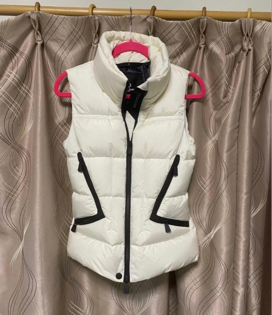 【しーちゃん】MONCLER ベスト モンクレ モンクレール レディース