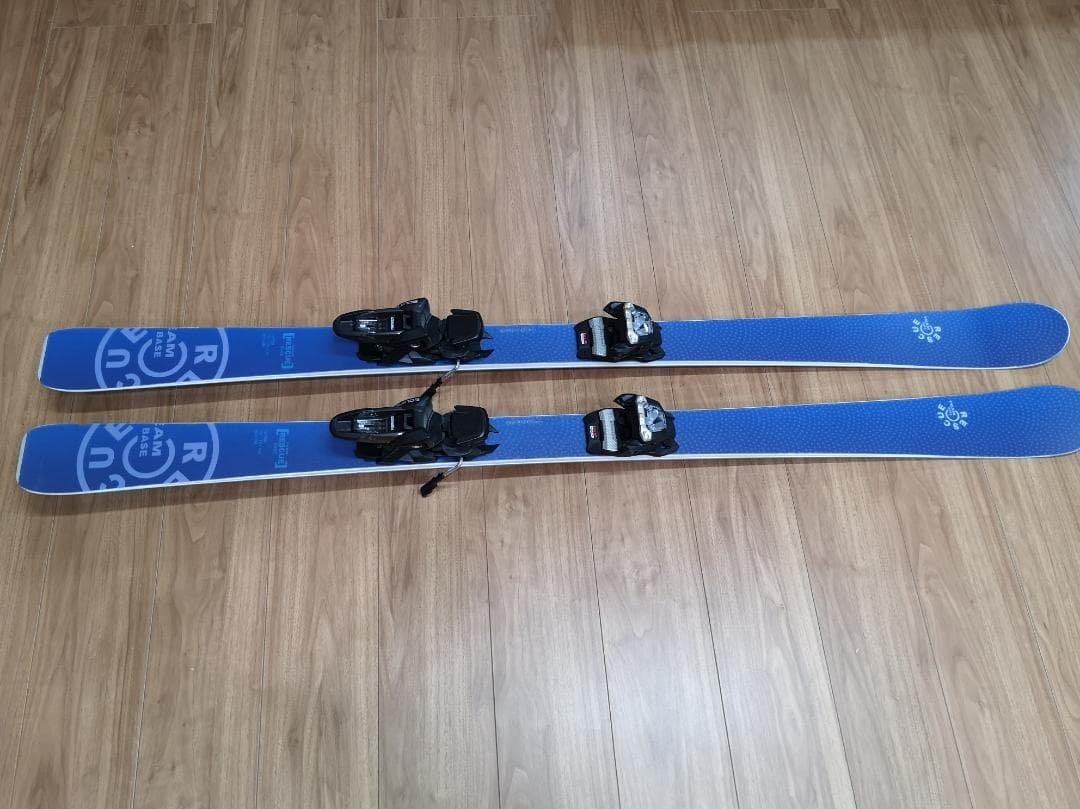 TEAM RESCUE ワックスベーススキー　波濤（ウェーブ）