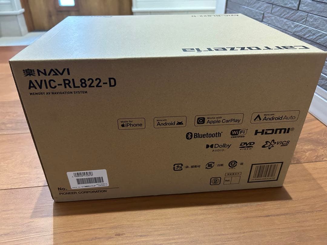 新品未使用　Pioneer カーナビ AVIC-RL822-D