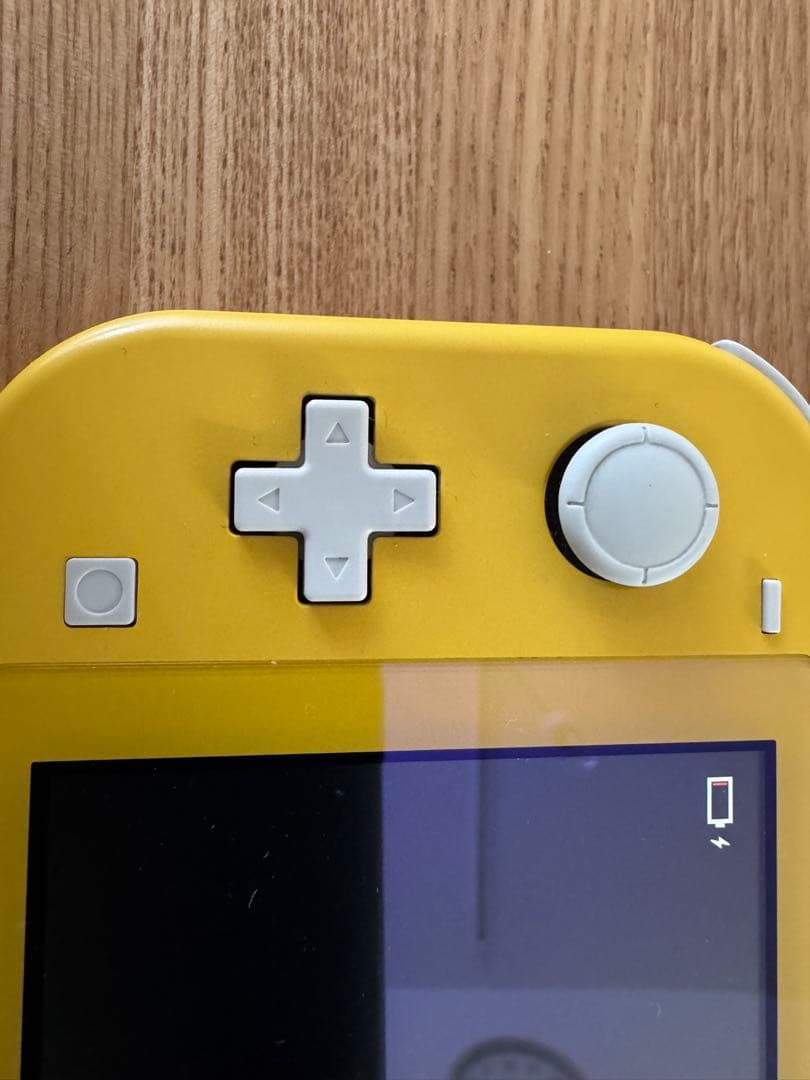 Nintendo Switch Lite イエロー 本体 + ドラクエIII