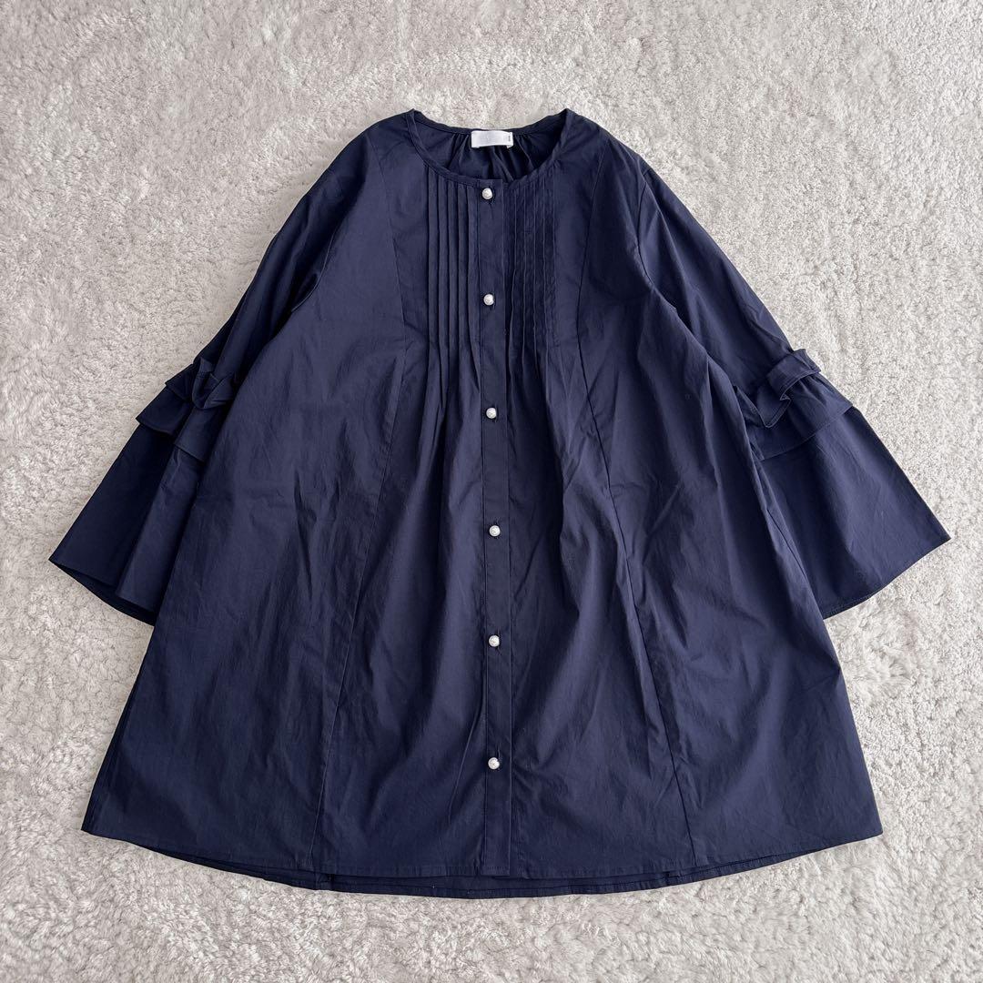 daiソーノ　フローイングフリルチュニックブラウス　ネイビー　パール