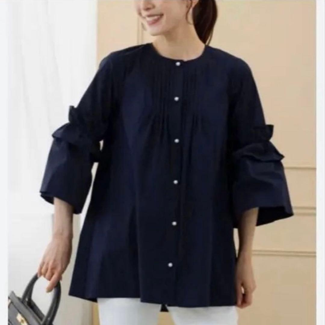 daiソーノ　フローイングフリルチュニックブラウス　ネイビー　パール