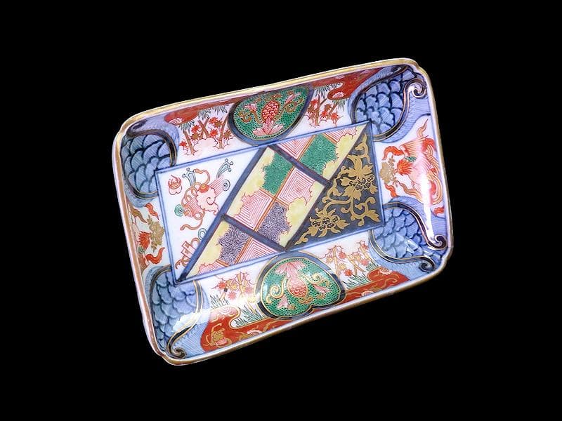 大聖寺伊万里　金襴手　宝尽くしに鳳凰　石畳紋の図　長皿　1296AS-DBn