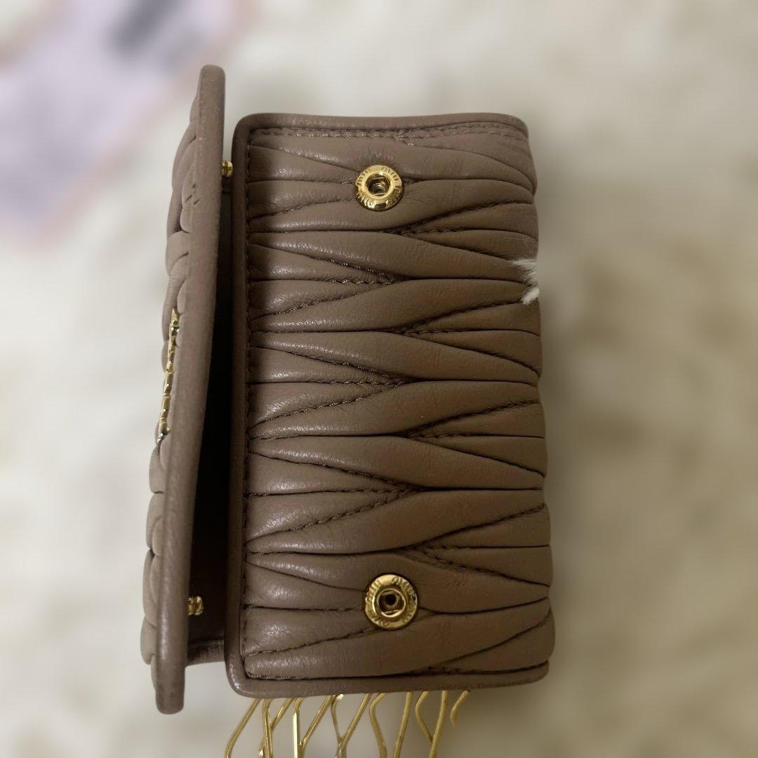 現行✨新型✨ミュウミュウ キーケース マテラッセ ピンク　ギャランティー付