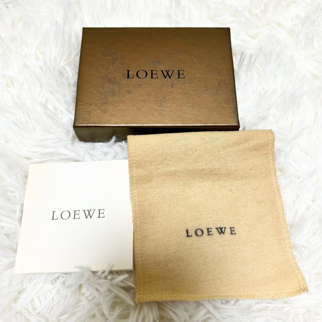 ロエベ　キーケース　アナグラム