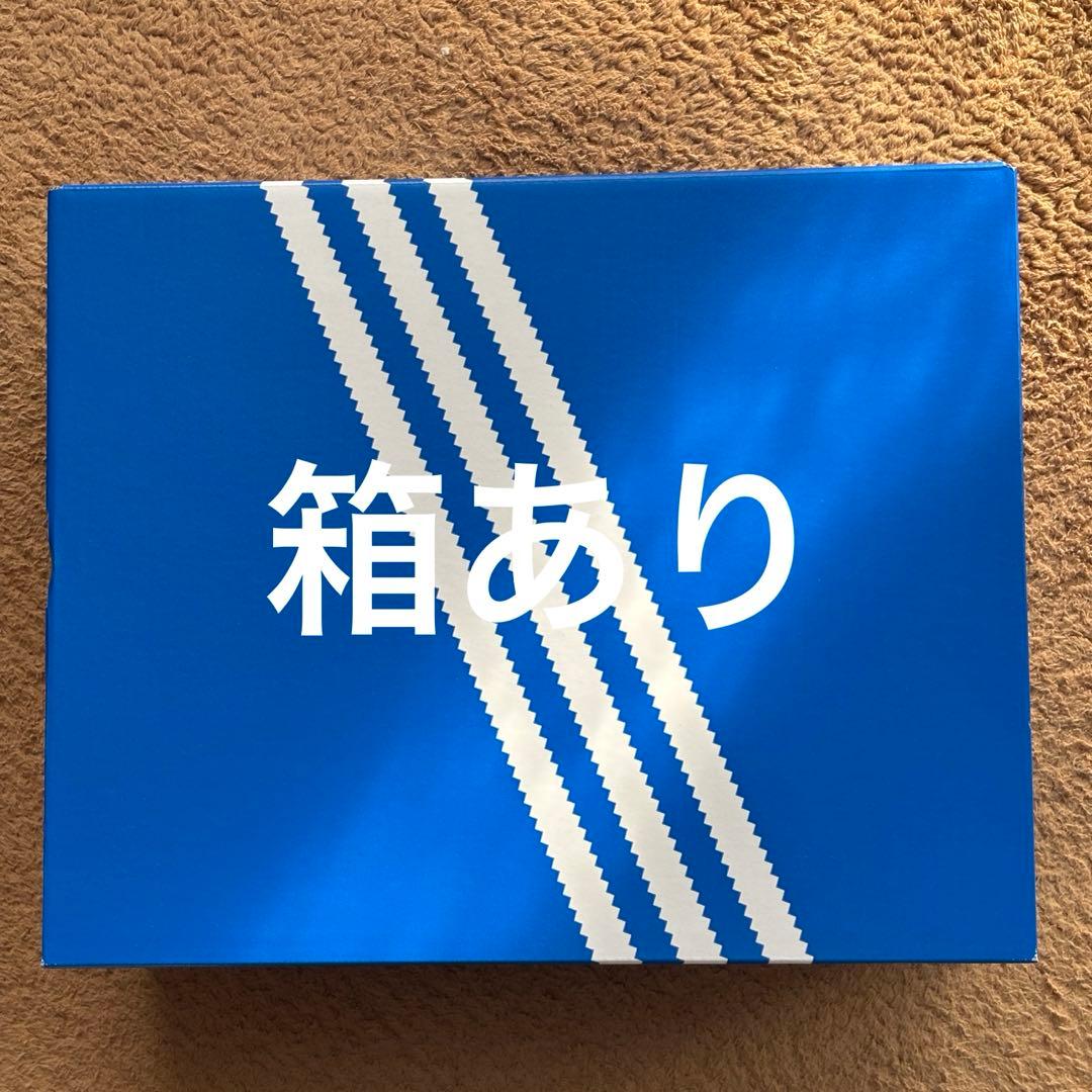 adidas OZVENUZシルバー メタリック24.0 cm