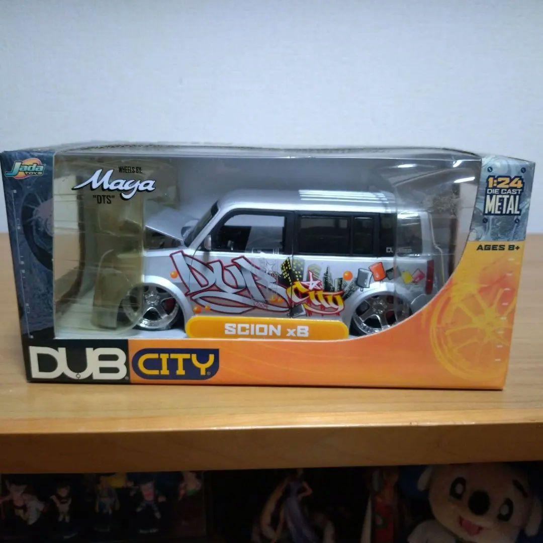 ミニカー DUB city SCION xB