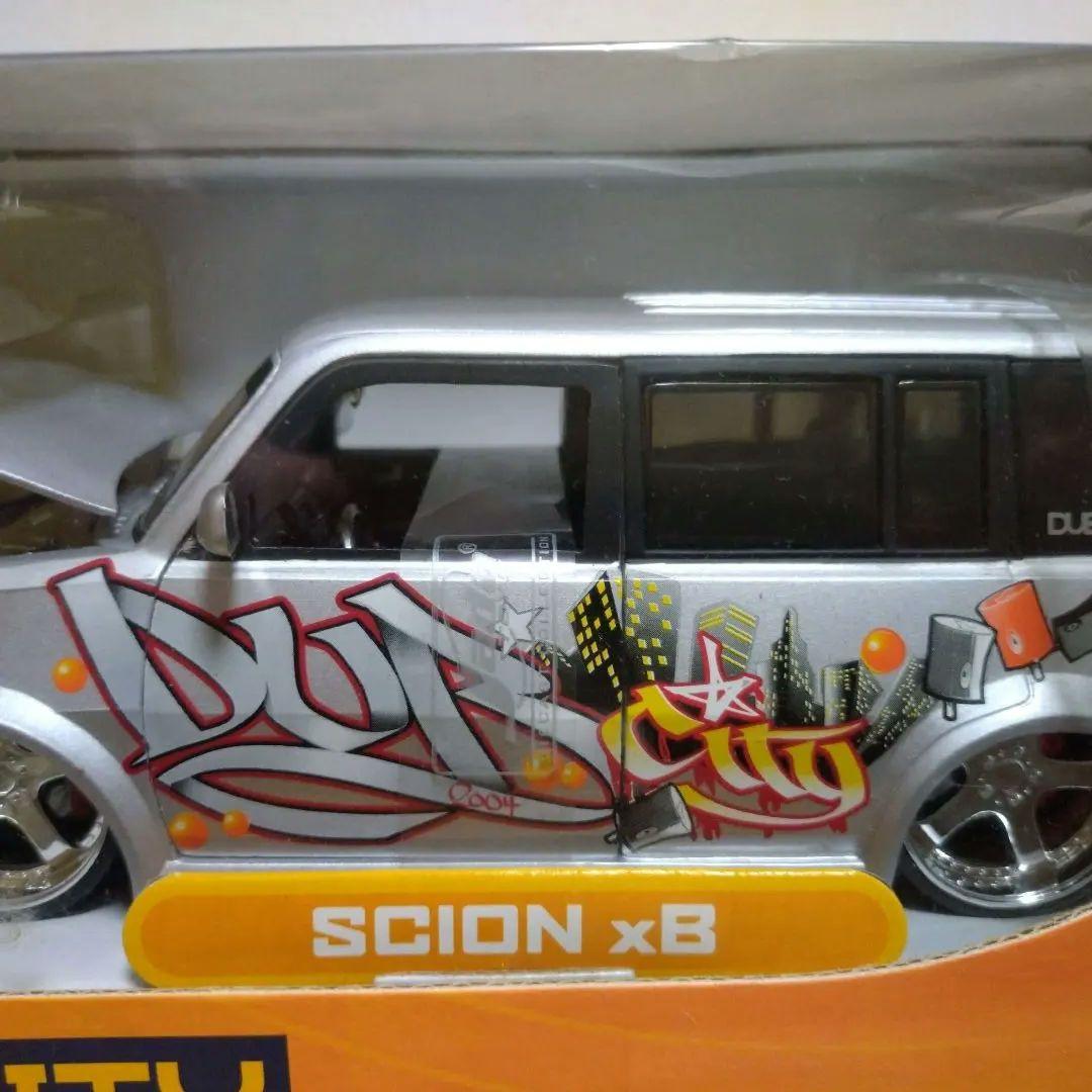 ミニカー DUB city SCION xB