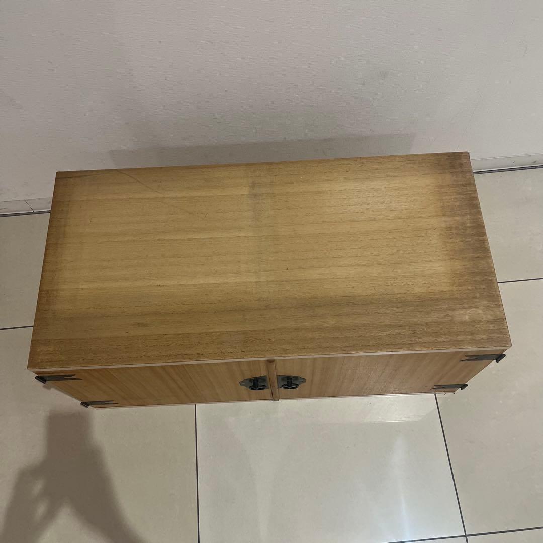 桐 衣装ケース 4段 桐箱 桐箪笥 着物 和服　桐　両開　衣裳箱　扉付　上置