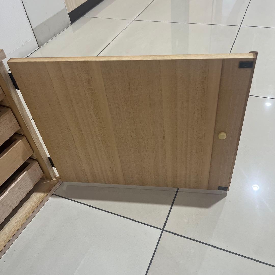 桐 衣装ケース 4段 桐箱 桐箪笥 着物 和服　桐　両開　衣裳箱　扉付　上置