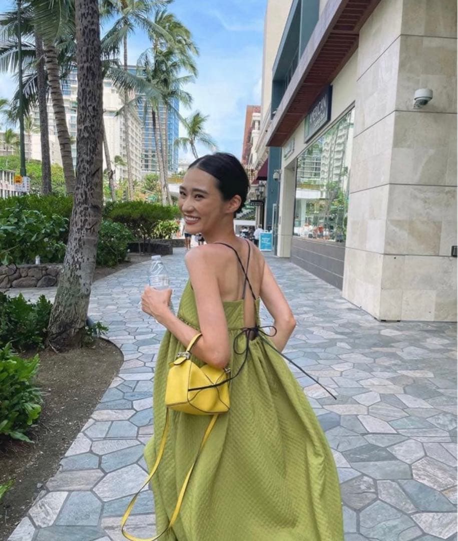 ELLIE ライムグリーン キャミワンピース、マトラッセワンピース