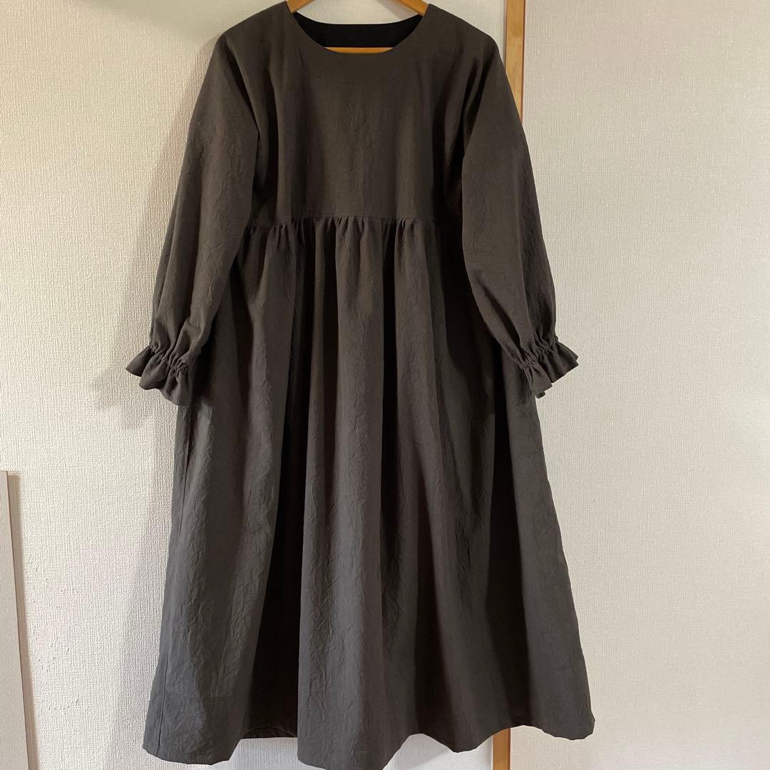 あんおでん♪様　ワッシャー　キャンディーお袖のワンピース