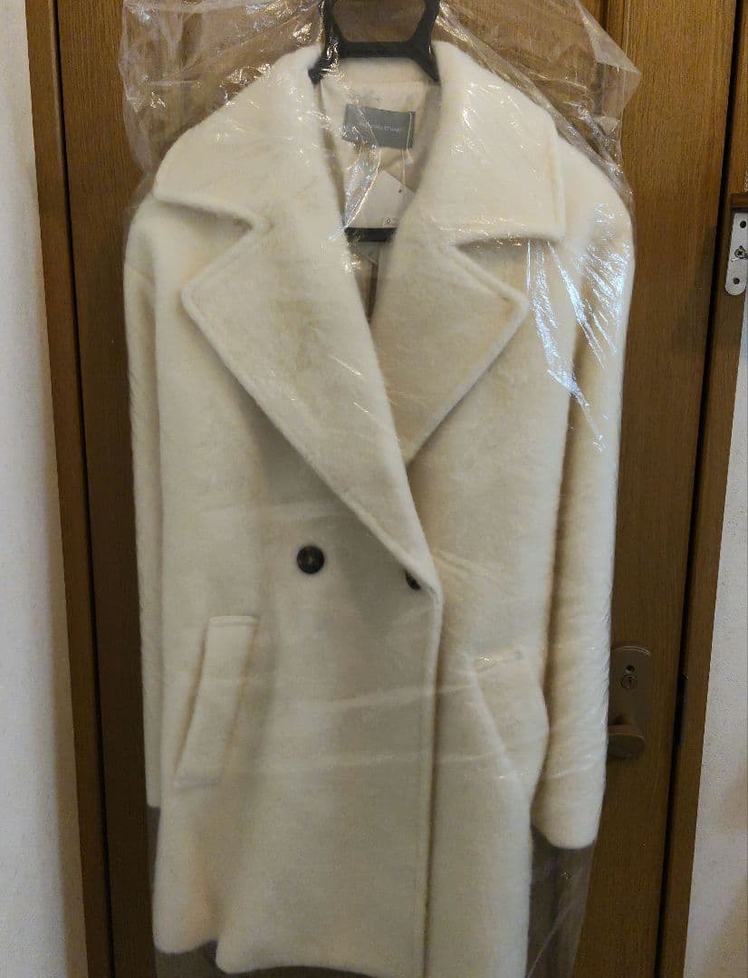 Jill stuart シャギー・ツイード素材バリエーションミドル丈コート　白