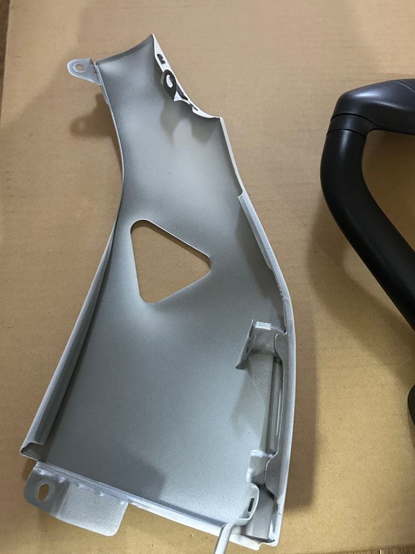 200系 ハイエース ダークプライム8型 純正外し ガッツミラー コーナーパネル