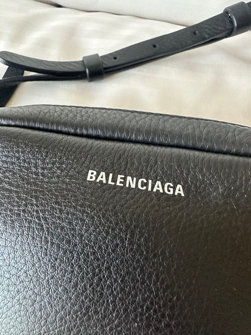 BALENCIAGA カメラバッグ ブラック レザー 保存袋付き