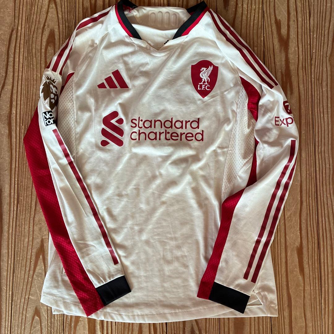 リヴァプール　ユニフォーム　ヴィルツ　7