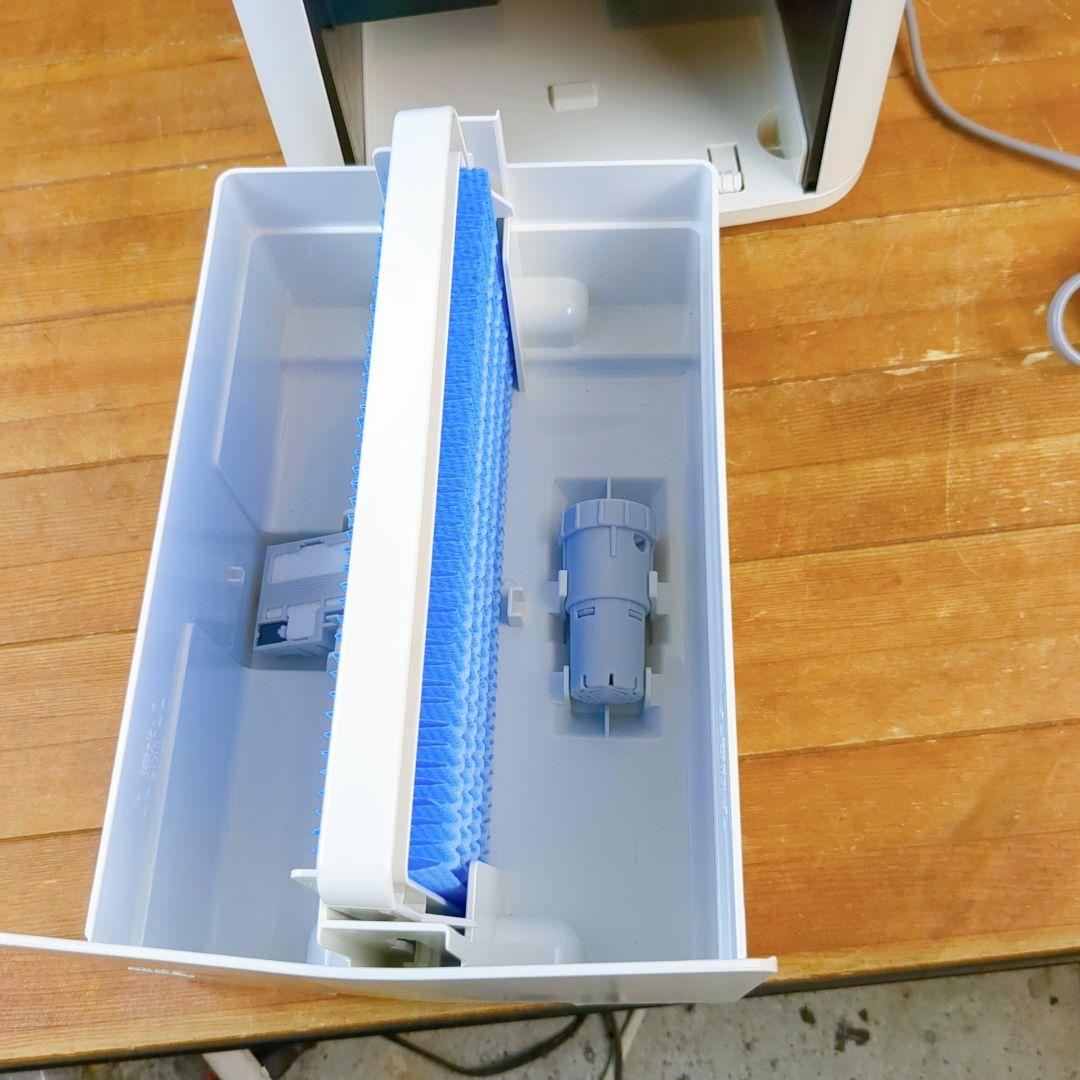 【美品】シャープ　加湿空気清浄機　KI-RS40-W