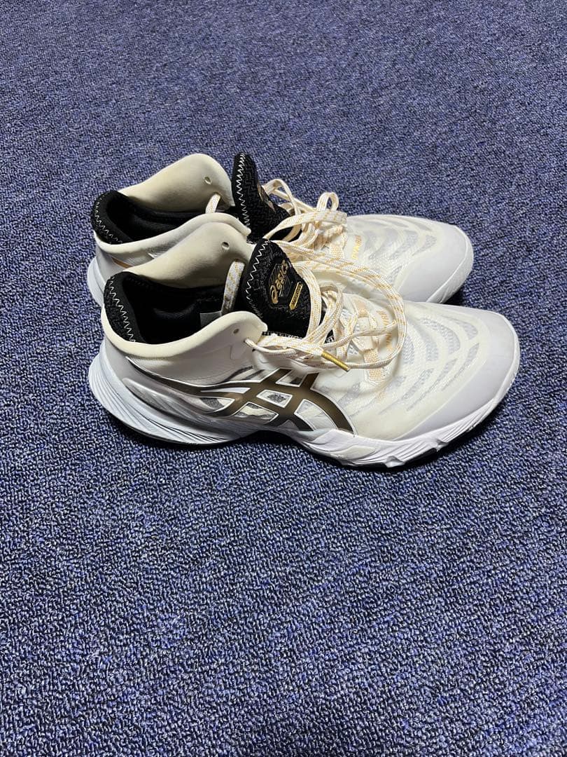 asics rise バレーボールシューズ