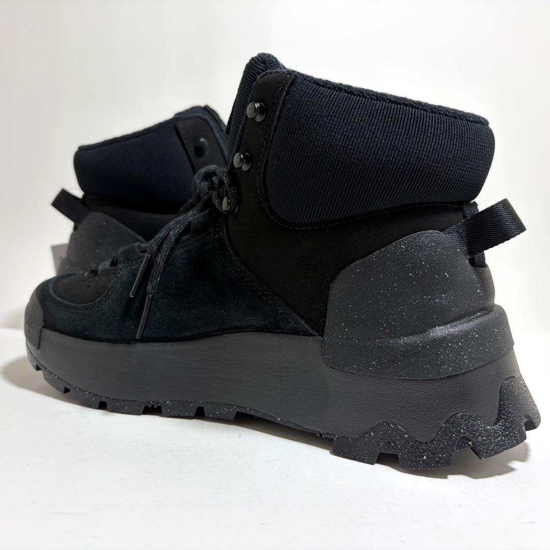 新品未使用☆NIKE 厚底 スニーカー トリプルブラック ブーツ 23.5cm