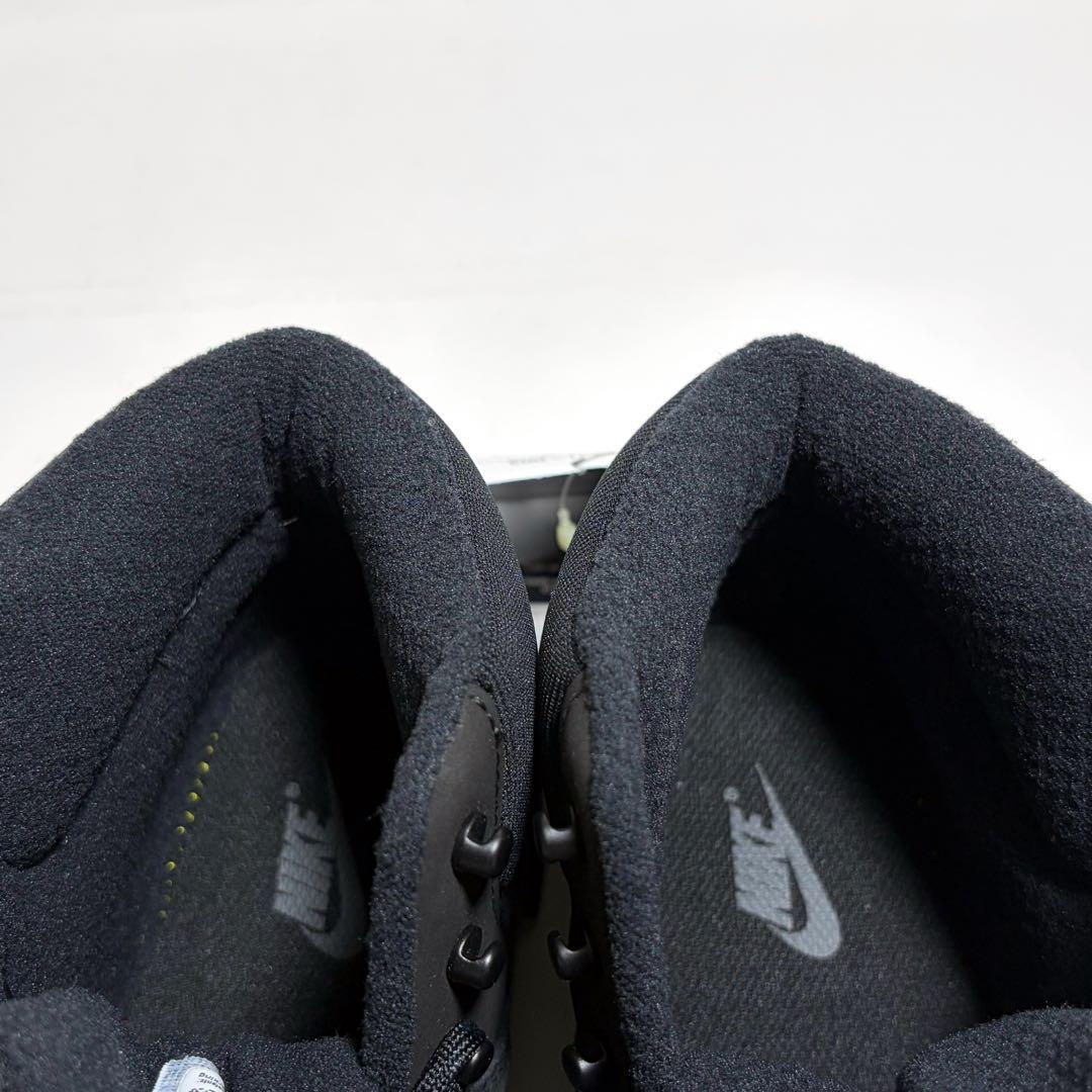 新品未使用☆NIKE 厚底 スニーカー トリプルブラック ブーツ 23.5cm