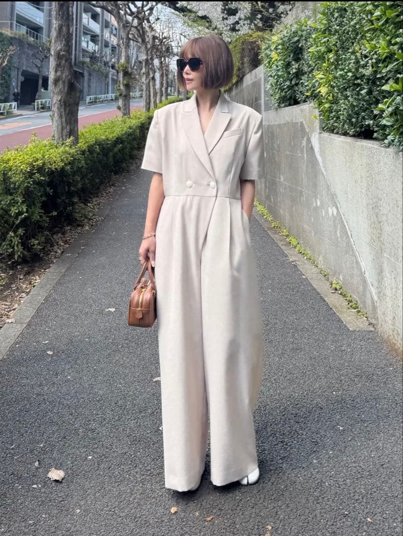 シーニュ　ダブルフロントオールインワンfavu