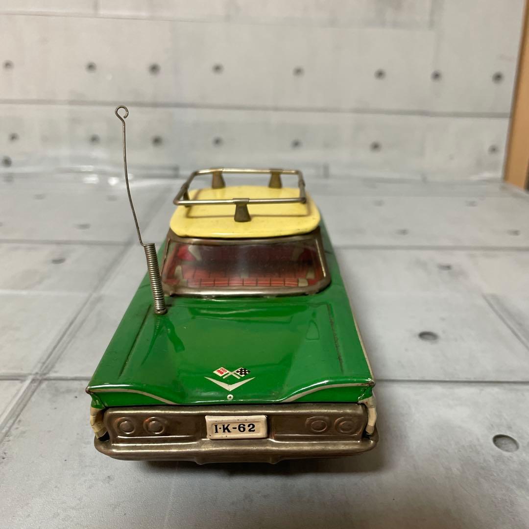 サクラ商会Chevrolet IK-62 ミニカー ルーフキャリア付き