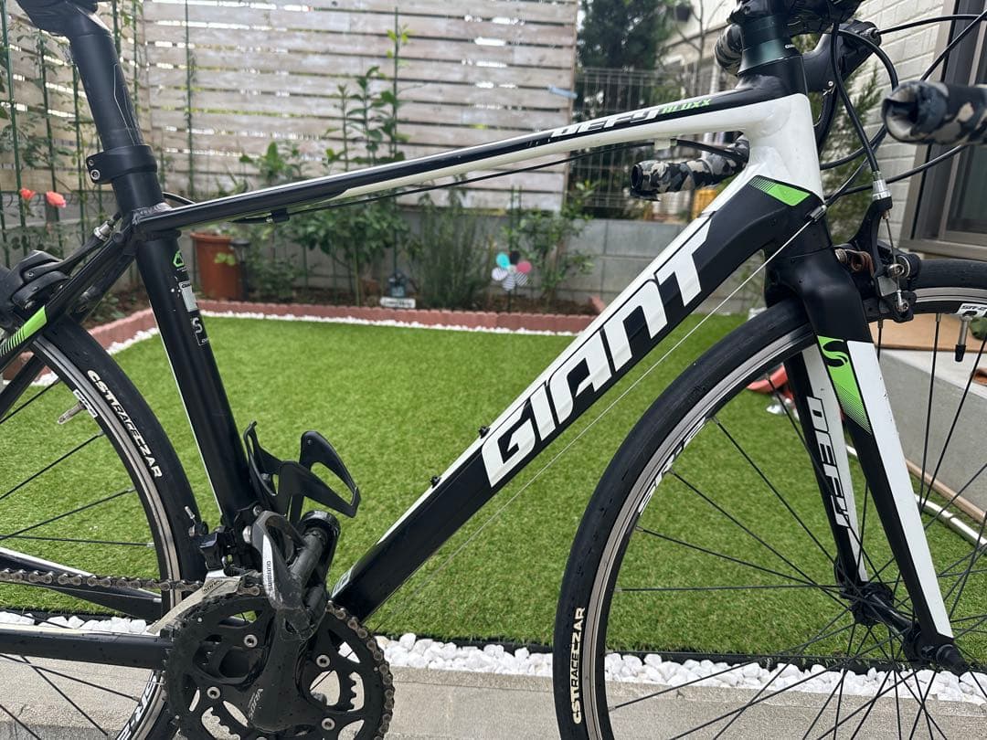 引取歓迎　GIANT DEFY3 Sサイズ(165〜180cm)