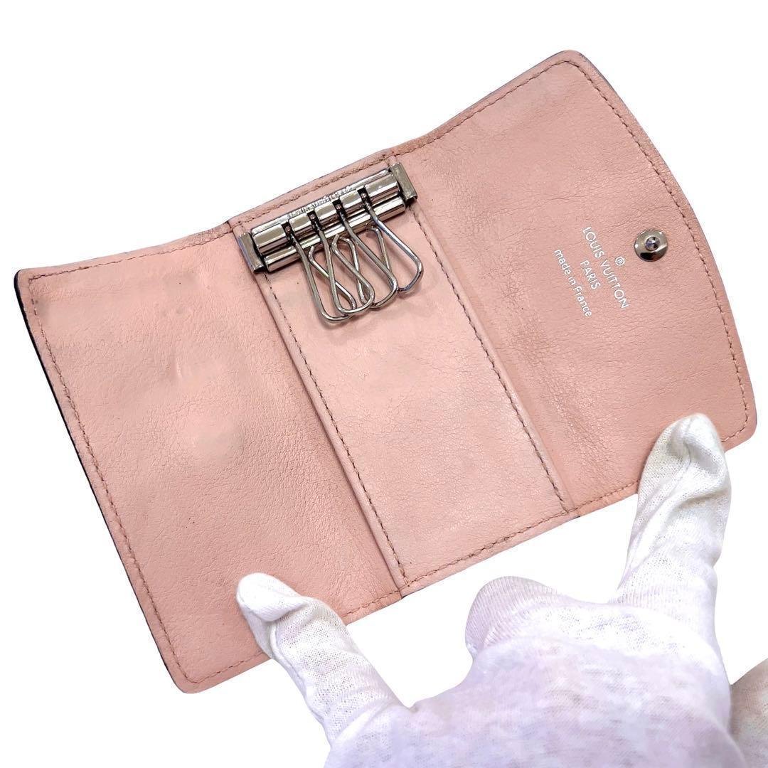 ルイヴィトン キーケース マヒナ ミュルティクレ 4連 革 ピンク M64056